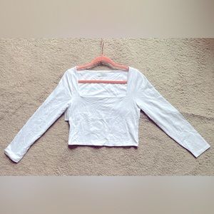 NWT Babaton Aritzia Contour Squareneck Longsleeve Top